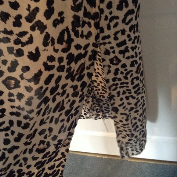 Leopard Print Long Open Blouse (Brand New) - Picture 2 of 3